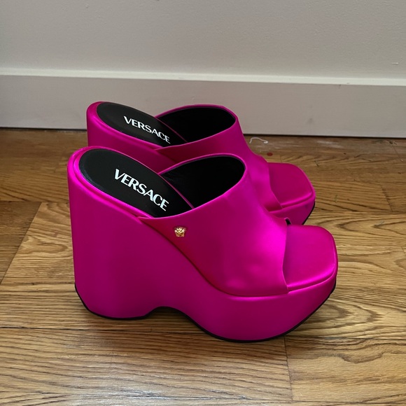 Versace Fuchsia Platform Sandals - Picture 2 of 4